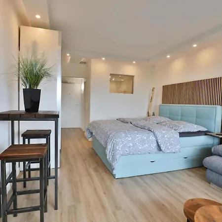 Strandkoje No 6 *